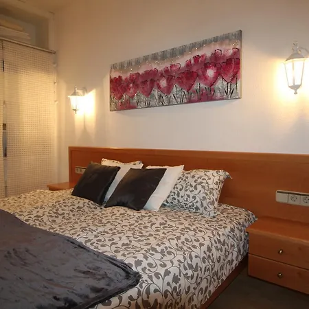 Nicky By Isa Apartment